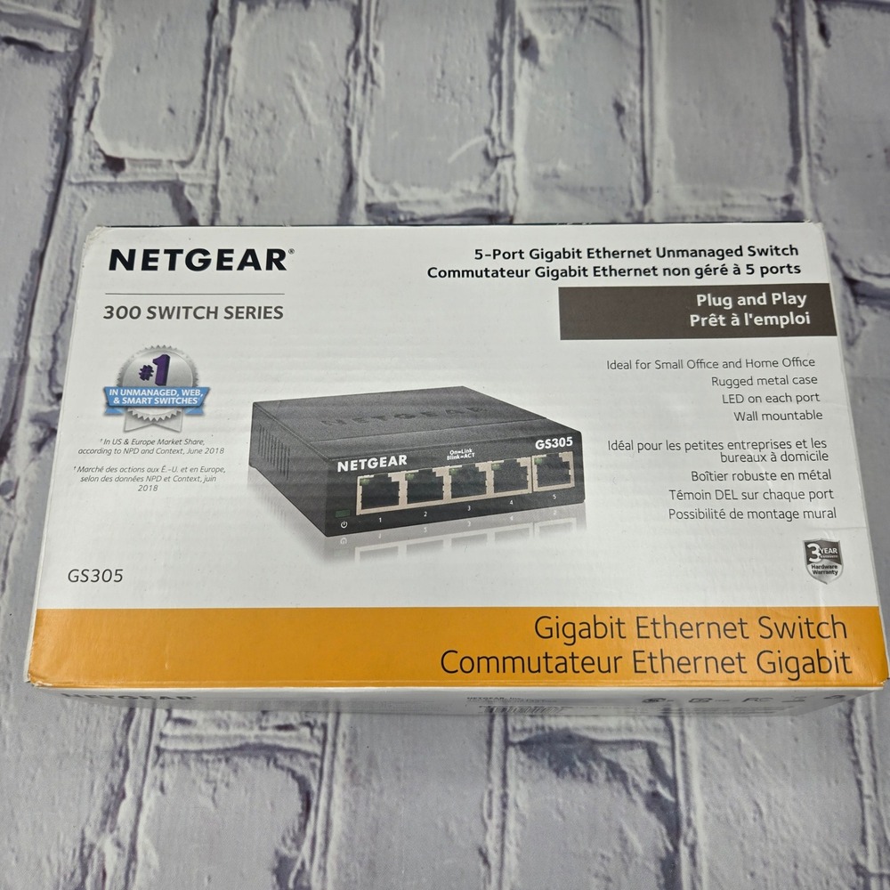 NETGEAR GS305 5 Port Gigabit Ethernet Unmanaged Switch Plug and Play Metal Case‎